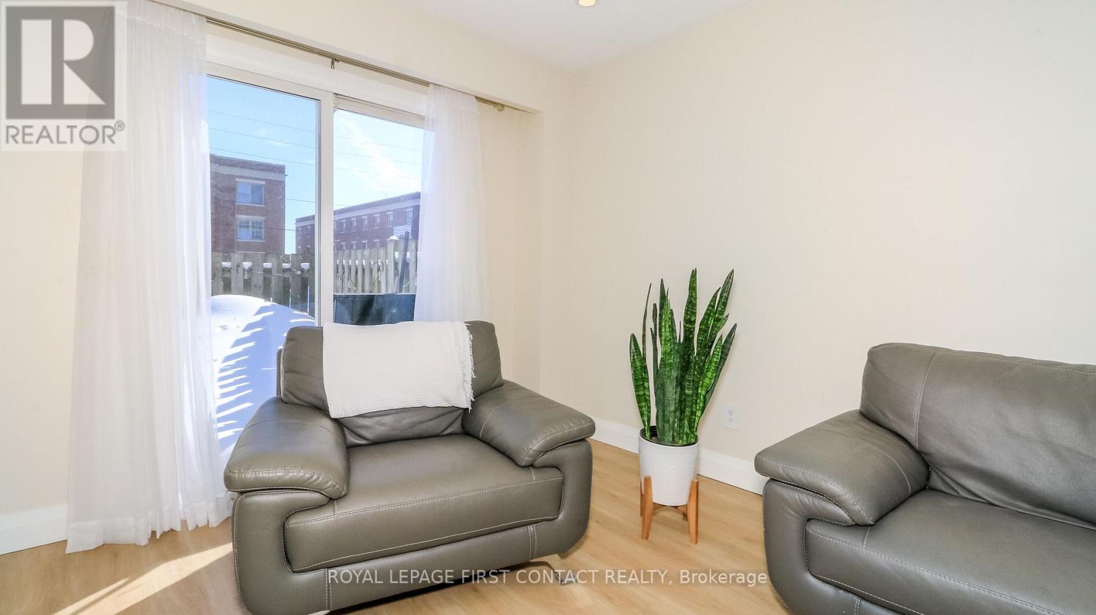 Unit #10 - 261 Rose Street, Barrie, Ontario  L4M 2V3 - Photo 7 - S12833614