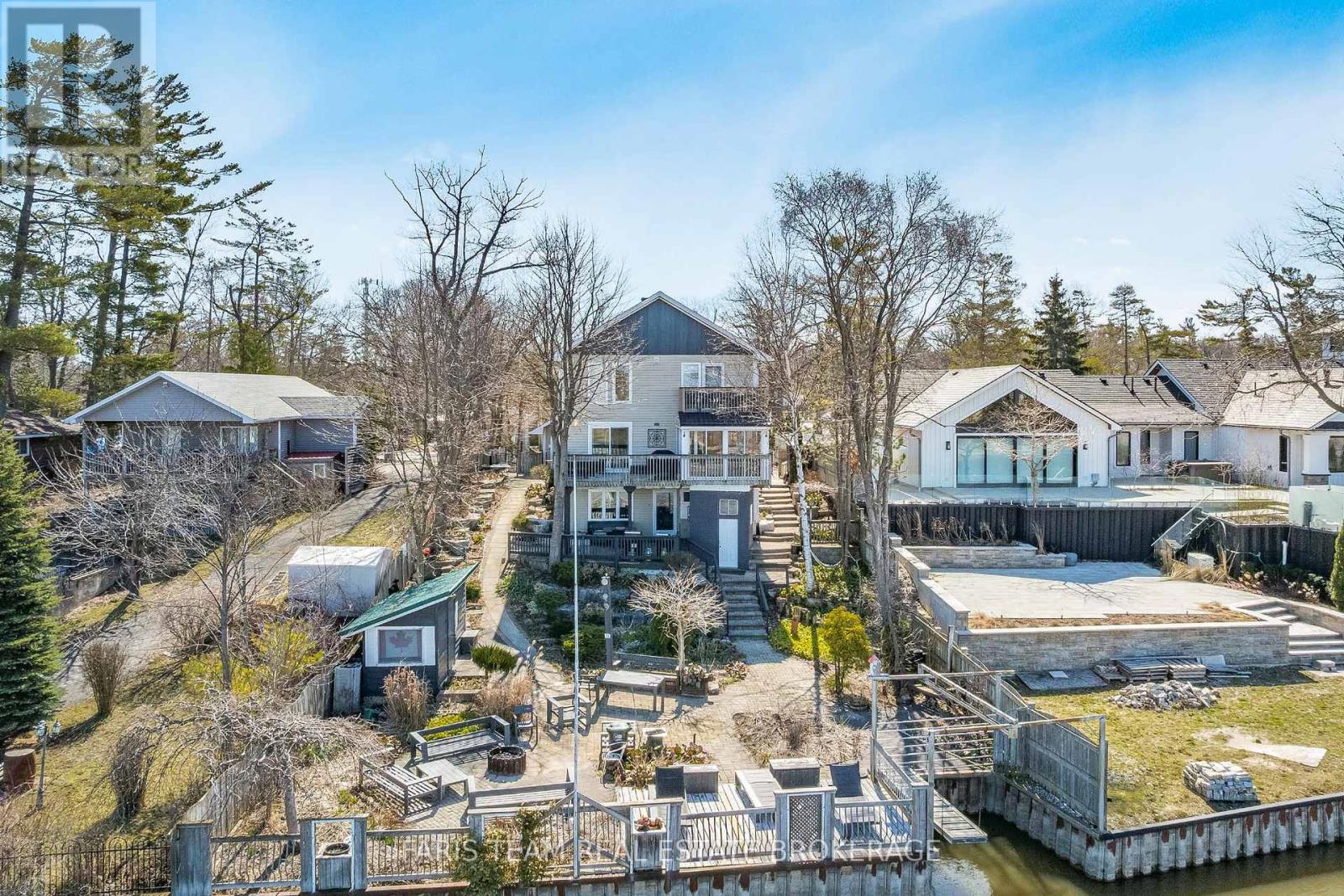 60 River Avenue Crescent, Wasaga Beach, Ontario  L9Z 2K6 - Photo 3 - S12927688