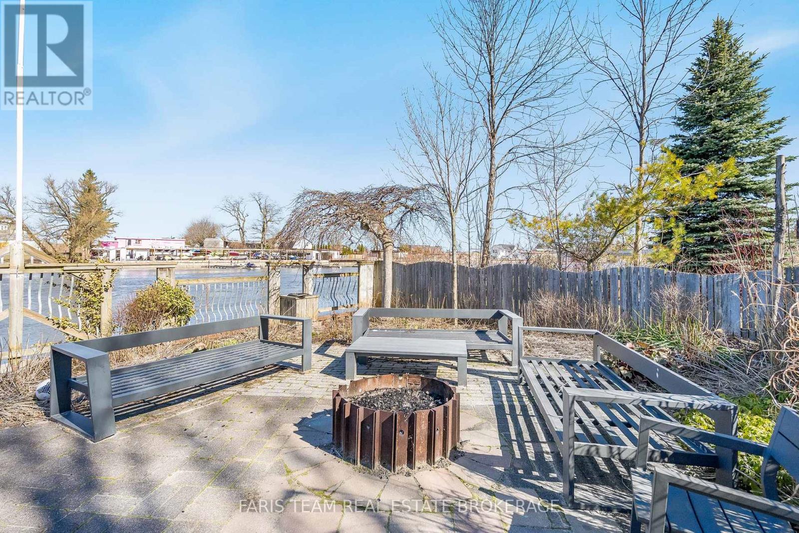 60 River Avenue Crescent, Wasaga Beach, Ontario  L9Z 2K6 - Photo 36 - S12927688