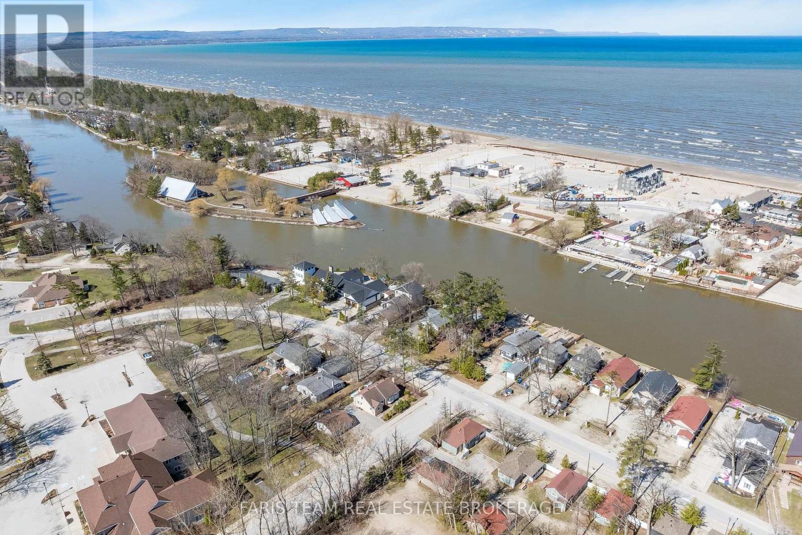 60 River Avenue Crescent, Wasaga Beach, Ontario  L9Z 2K6 - Photo 39 - S12927688