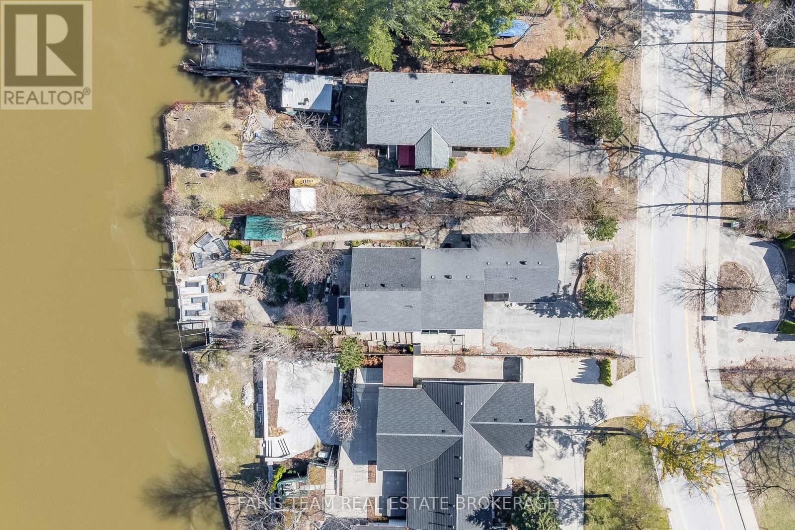 60 River Avenue Crescent, Wasaga Beach, Ontario  L9Z 2K6 - Photo 38 - S12927688