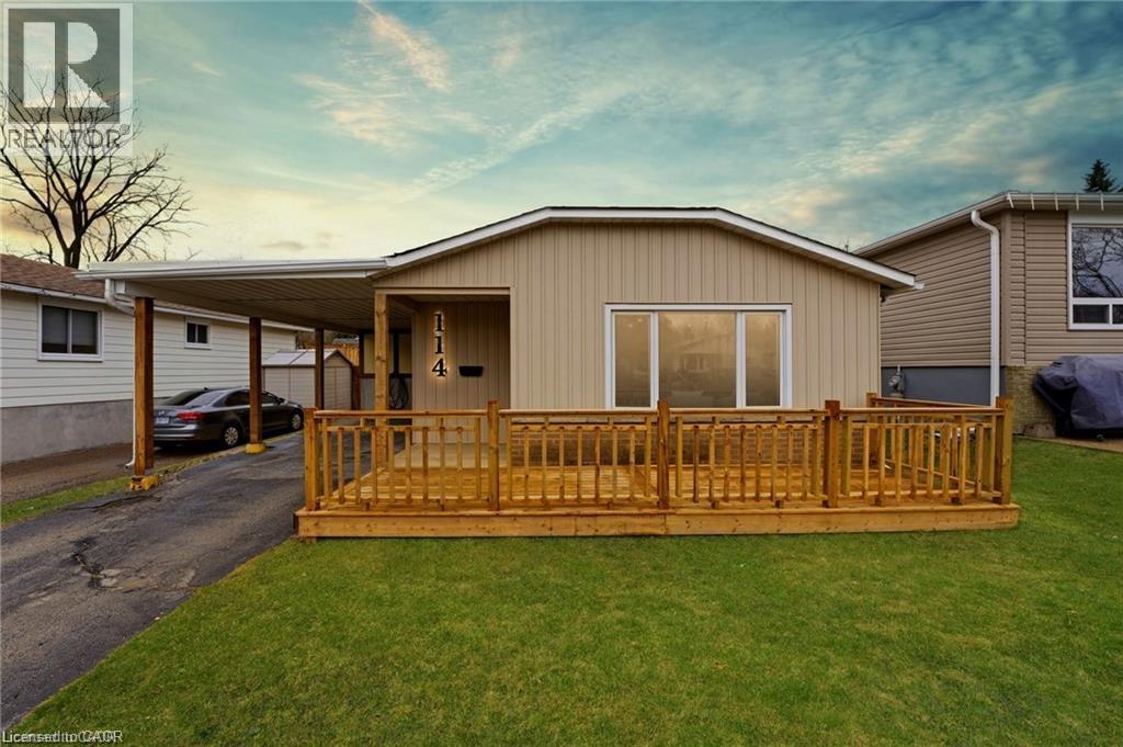 114 CHRISTOPHER Drive, Waterloo, Ontario