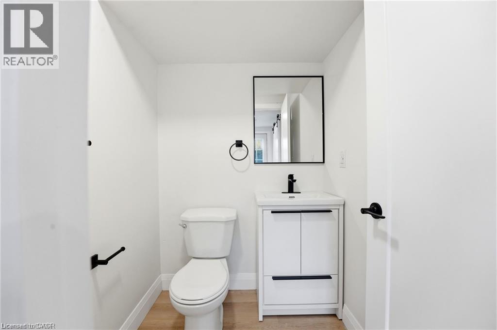 114 Christopher Drive, Waterloo, Ontario  N2J 4J7 - Photo 17 - 40822943