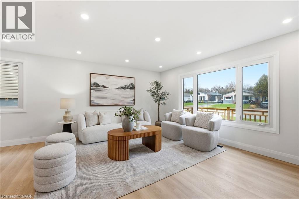 114 Christopher Drive, Waterloo, Ontario  N2J 4J7 - Photo 4 - 40822943