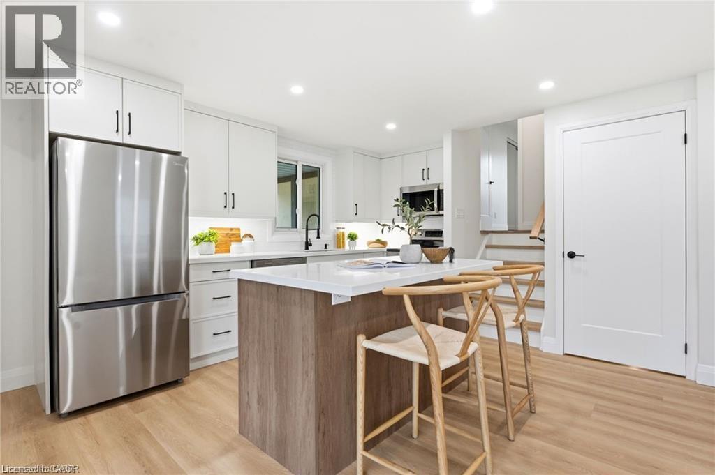 114 Christopher Drive, Waterloo, Ontario  N2J 4J7 - Photo 7 - 40822943