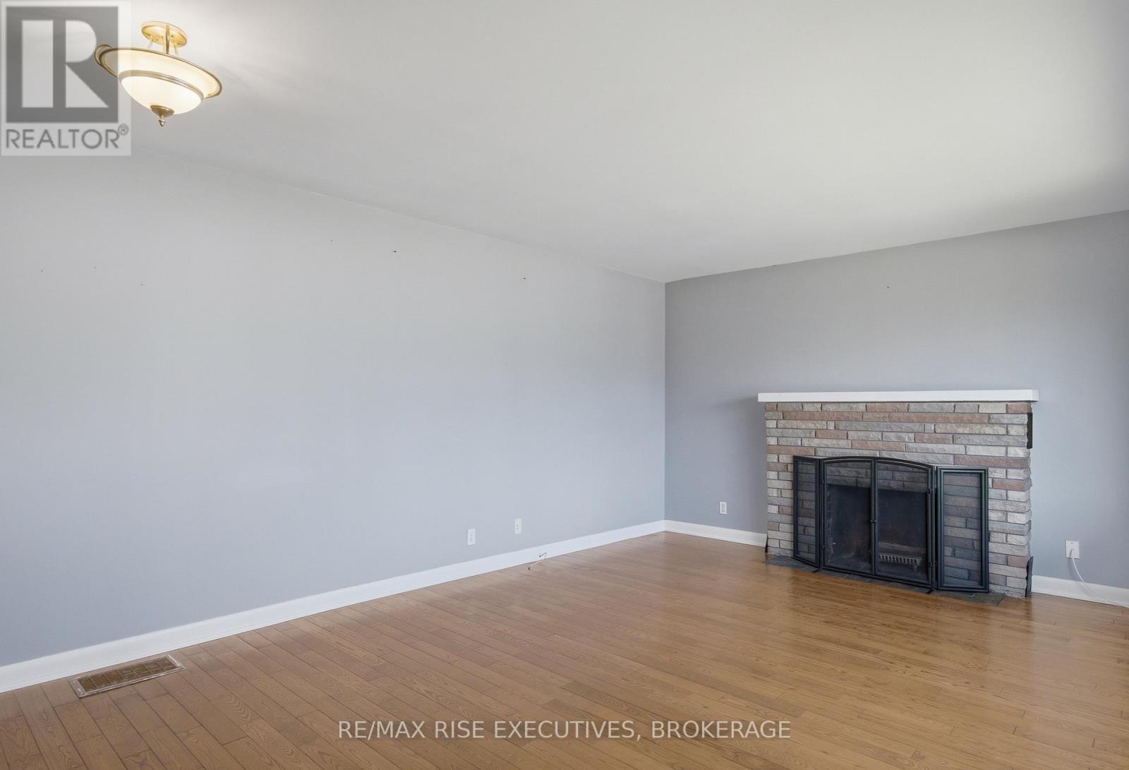 7 Benjamin Street, Belleville, Ontario  K8P 1P6 - Photo 11 - X13026594