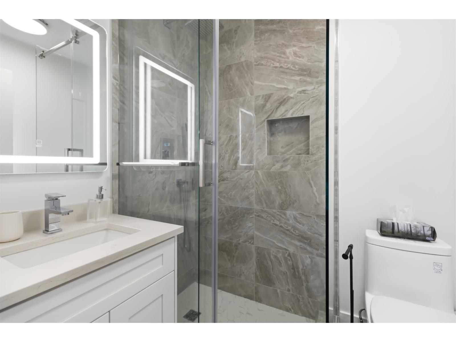 8635 Sunrise Drive, Chilliwack Mountain, Chilliwack, British Columbia  V2R 3H9 - Photo 15 - R3112787