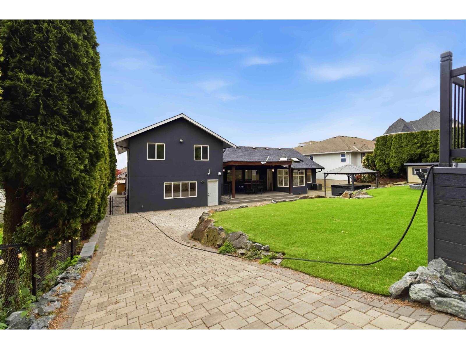 8635 Sunrise Drive, Chilliwack Mountain, Chilliwack, British Columbia  V2R 3H9 - Photo 33 - R3112787