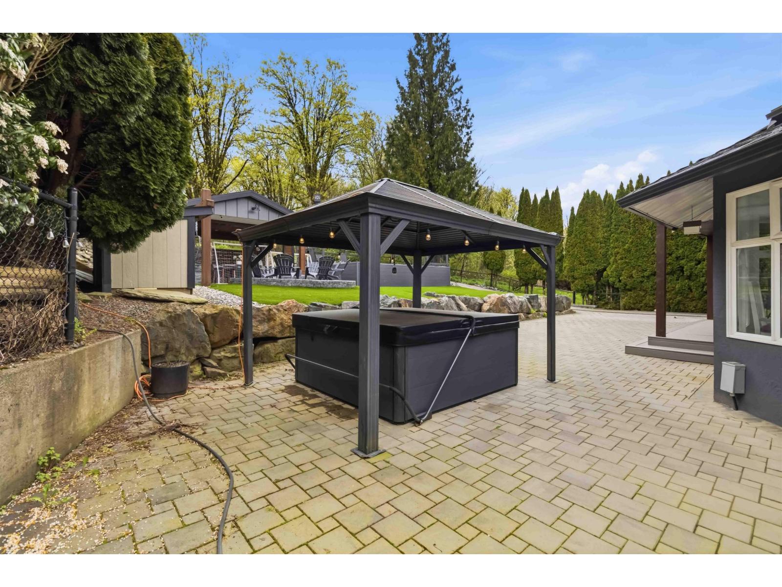 8635 Sunrise Drive, Chilliwack Mountain, Chilliwack, British Columbia  V2R 3H9 - Photo 31 - R3112787