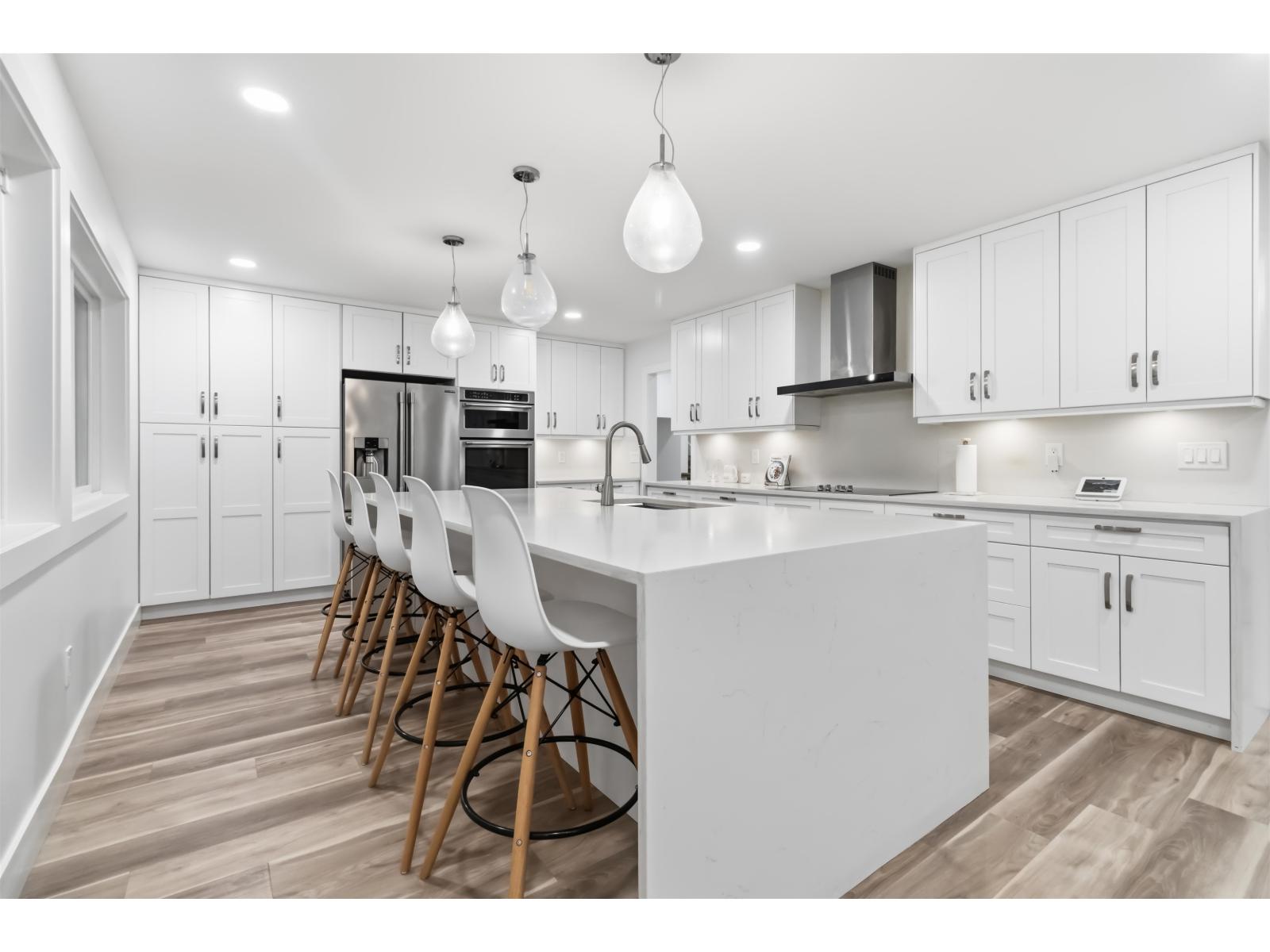 8635 Sunrise Drive, Chilliwack Mountain, Chilliwack, British Columbia  V2R 3H9 - Photo 11 - R3112787