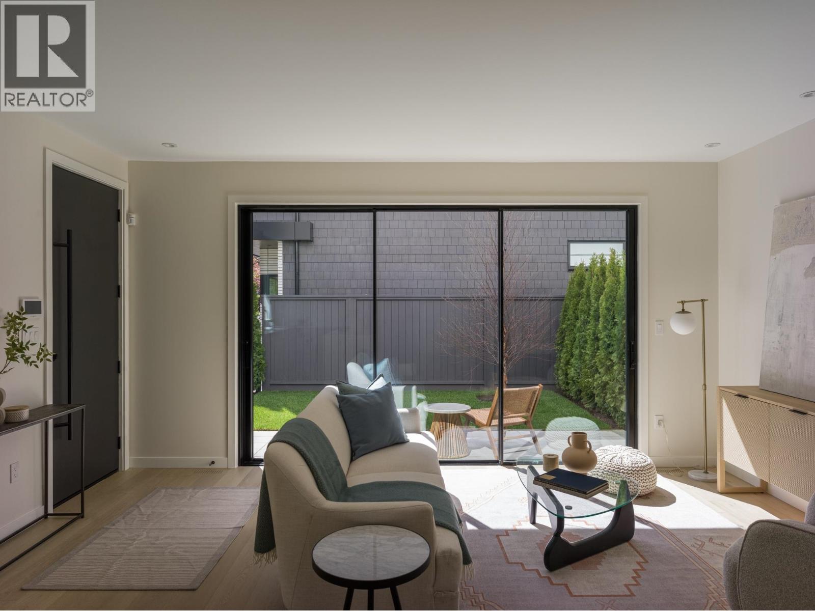 3679 St Catherines Street, Vancouver, British Columbia  V5V 1S3 - Photo 6 - R3113964