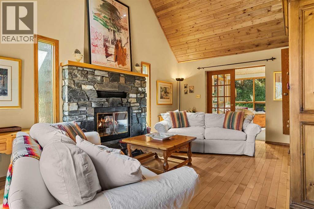 204 Grassi Place, Canmore, Alberta  T1W 2N3 - Photo 4 - A2303434