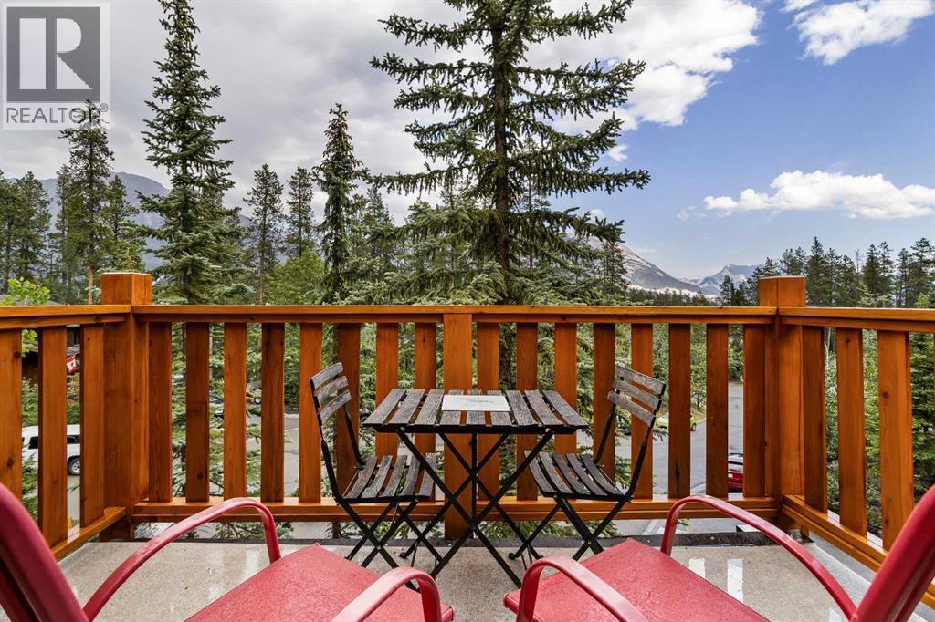 204 Grassi Place, Canmore, Alberta  T1W 2N3 - Photo 3 - A2303434