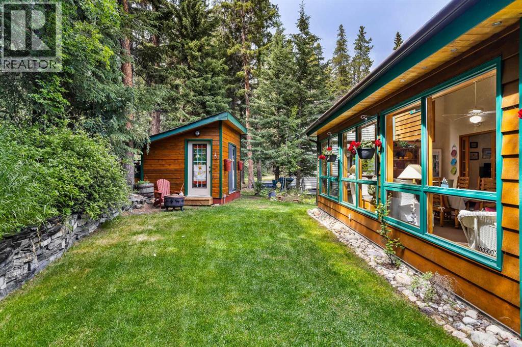 204 Grassi Place, Canmore, Alberta  T1W 2N3 - Photo 2 - A2303434