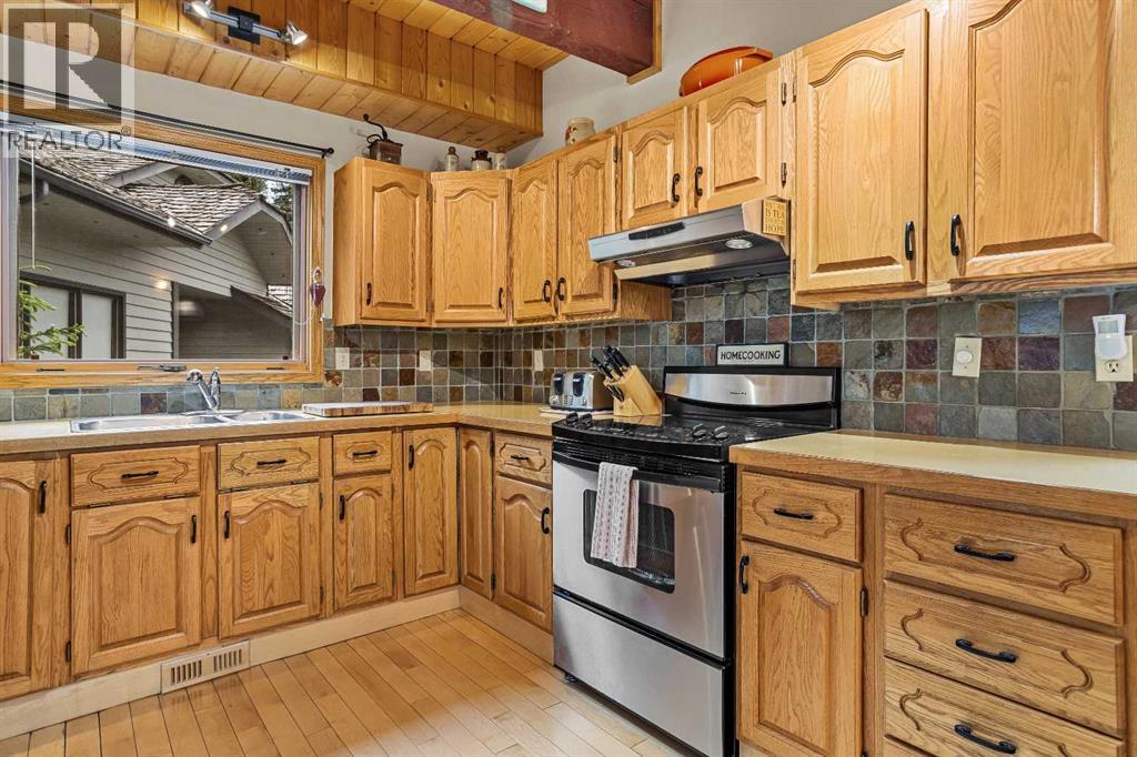 204 Grassi Place, Canmore, Alberta  T1W 2N3 - Photo 19 - A2303434