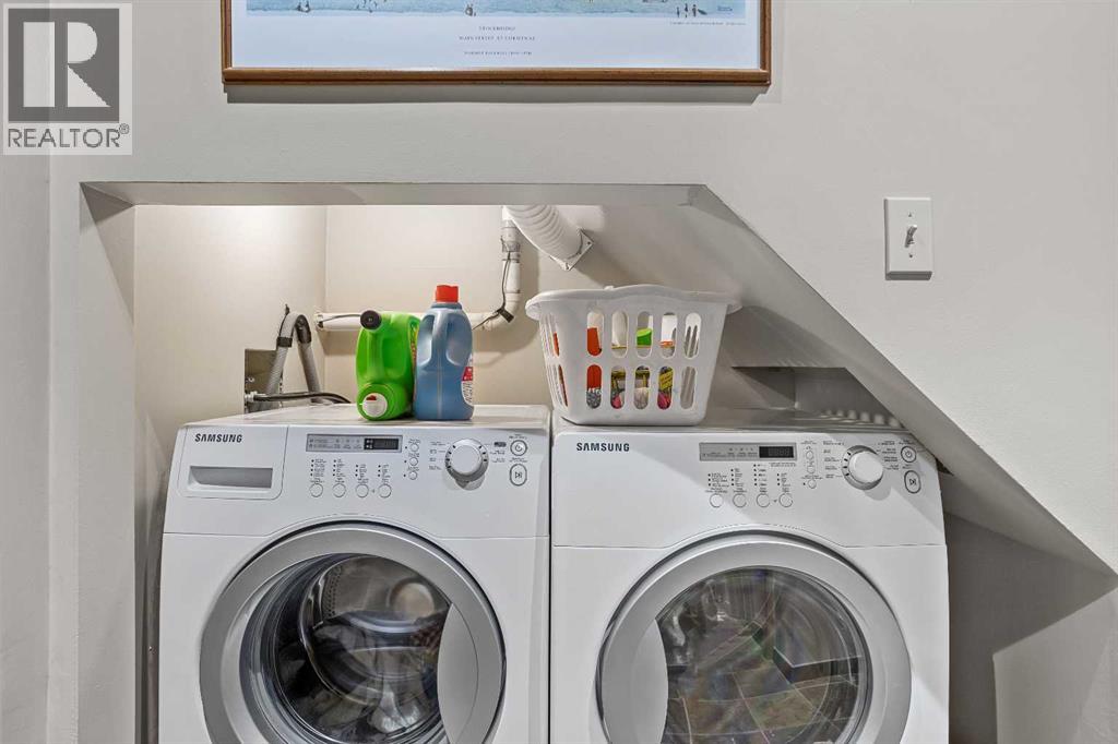 204 Grassi Place, Canmore, Alberta  T1W 2N3 - Photo 40 - A2303434