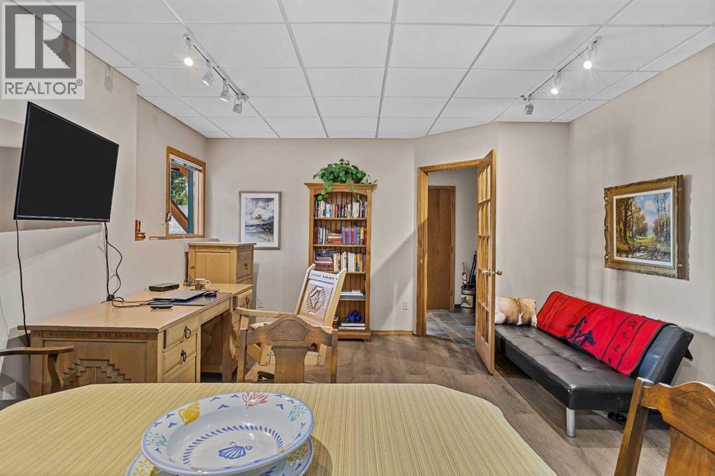 204 Grassi Place, Canmore, Alberta  T1W 2N3 - Photo 36 - A2303434