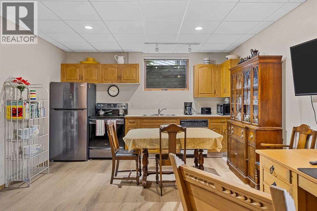 204 Grassi Place, Canmore, Alberta  T1W 2N3 - Photo 34 - A2303434