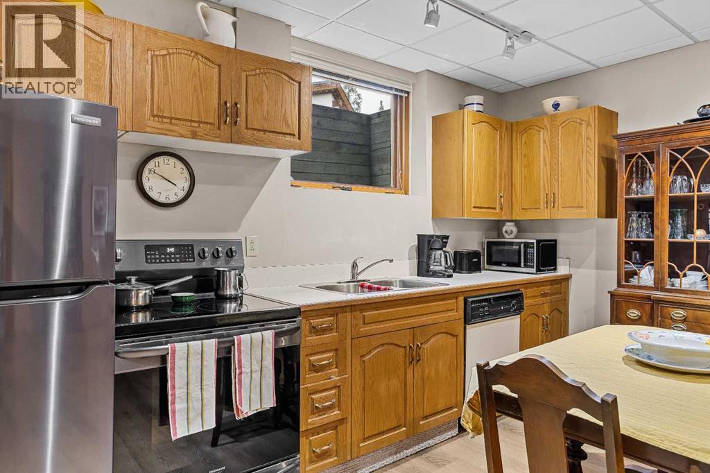 204 Grassi Place, Canmore, Alberta  T1W 2N3 - Photo 35 - A2303434