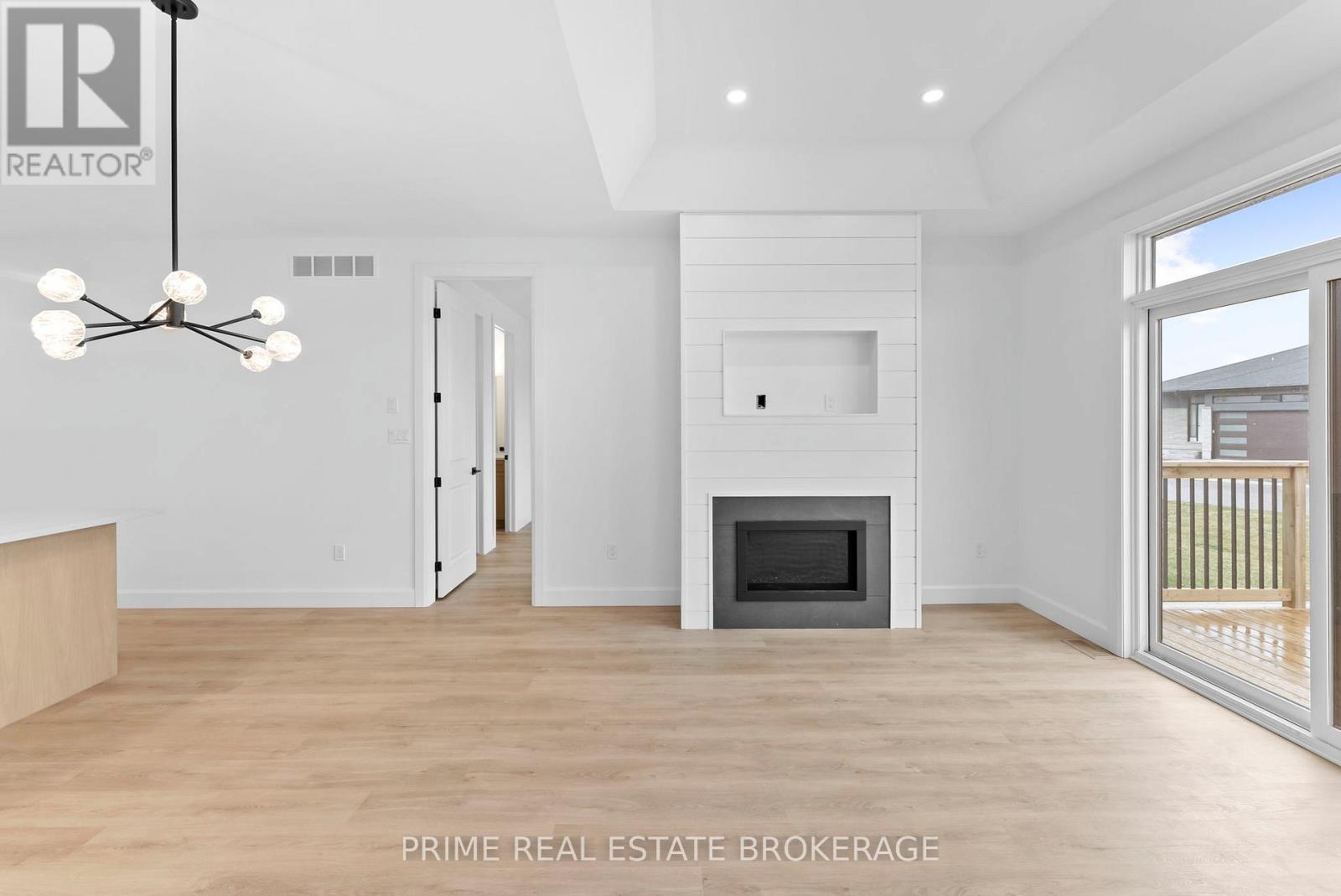 9 - 94 Coastal Crescent, Lambton Shores, Ontario  N0M 1T0 - Photo 16 - X13026396