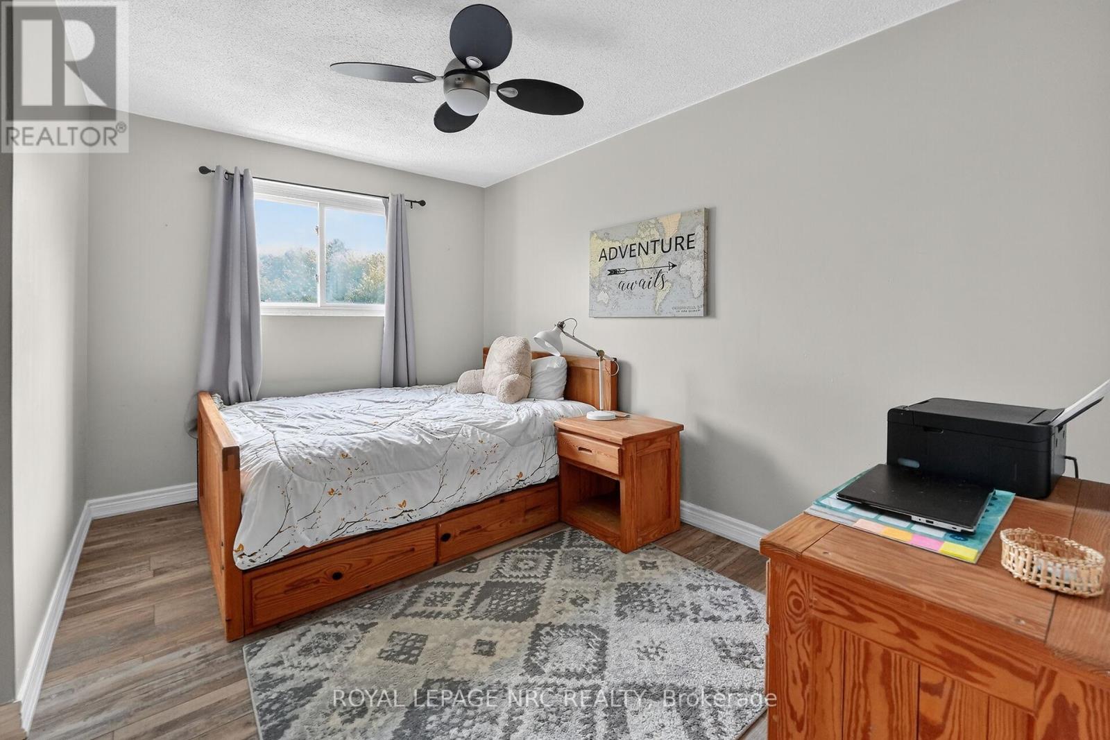 4 - 453 Woodview Road, Burlington, Ontario  L7N 2Z9 - Photo 17 - W12926664