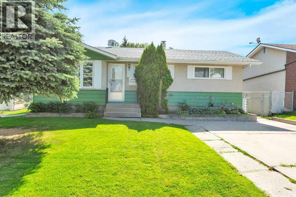 7 Ohio Close, Red Deer, Alberta  T4N 5C7 - Photo 1 - A2284966