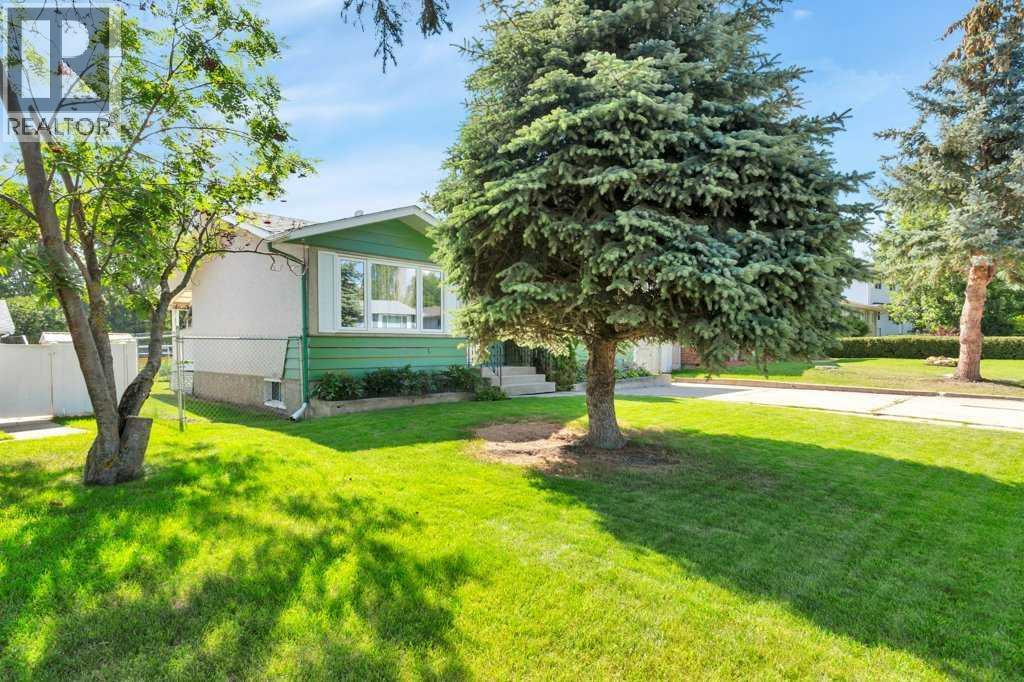 7 Ohio Close, Red Deer, Alberta  T4N 5C7 - Photo 3 - A2284966