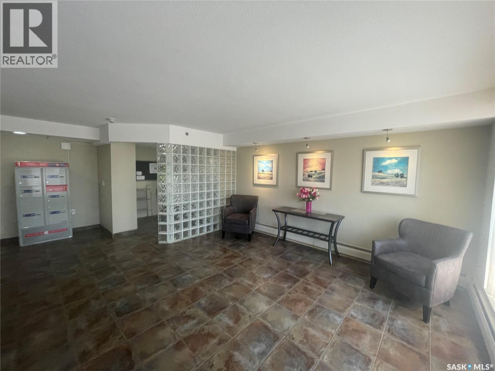 604 2221 Adelaide Street, Saskatoon, Saskatchewan  S7J 5L9 - Photo 3 - SK033558