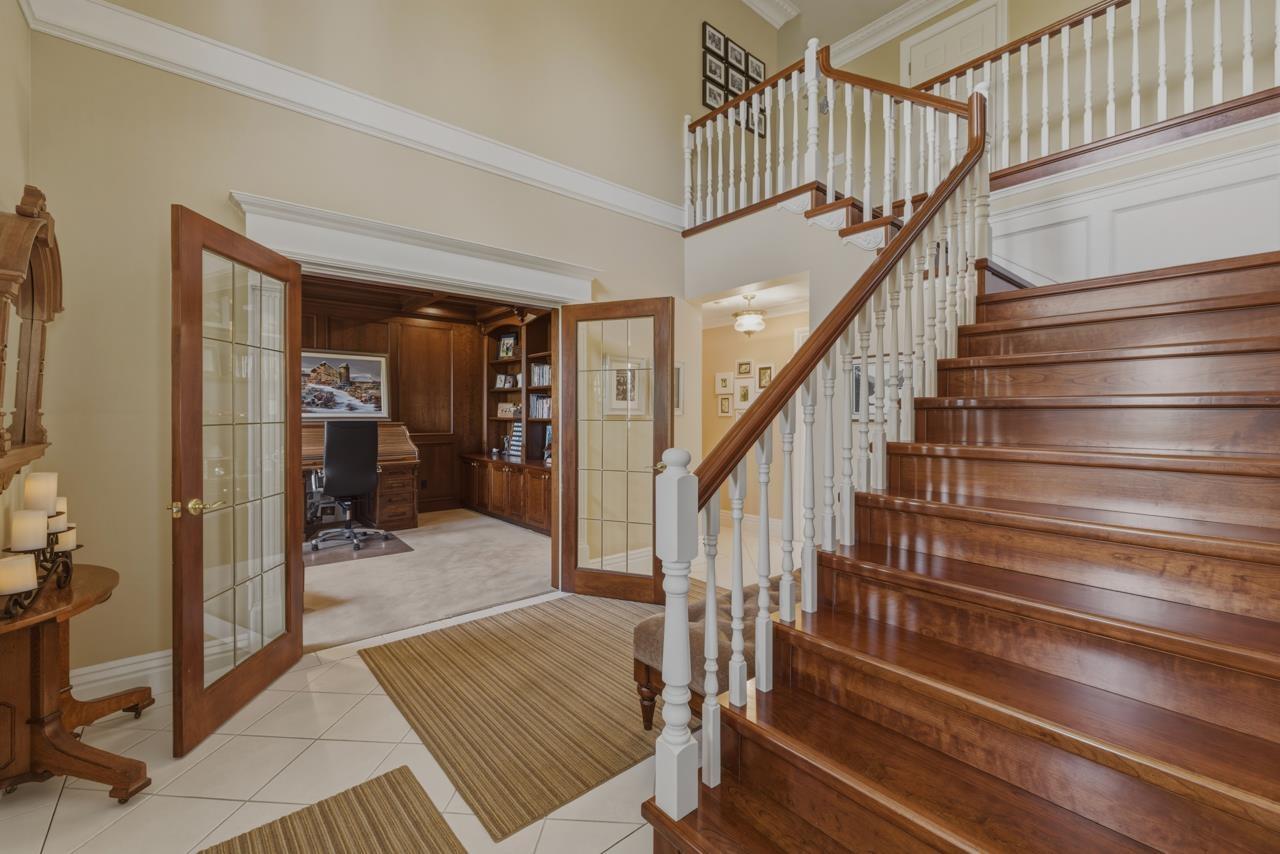 18012 99a Avenue, Surrey, British Columbia  V4N 4V6 - Photo 3 - R3114139