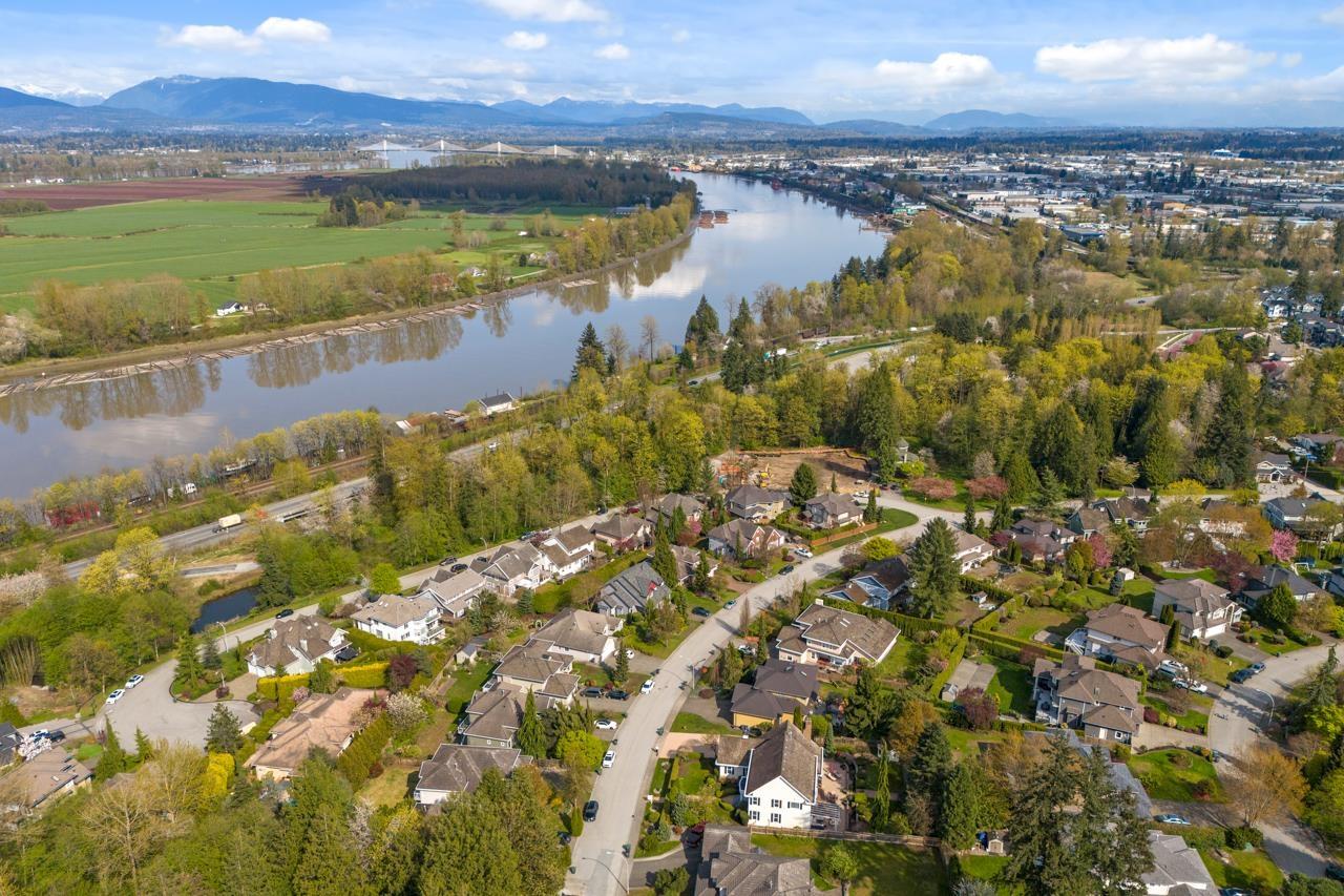 18012 99a Avenue, Surrey, British Columbia  V4N 4V6 - Photo 37 - R3114139