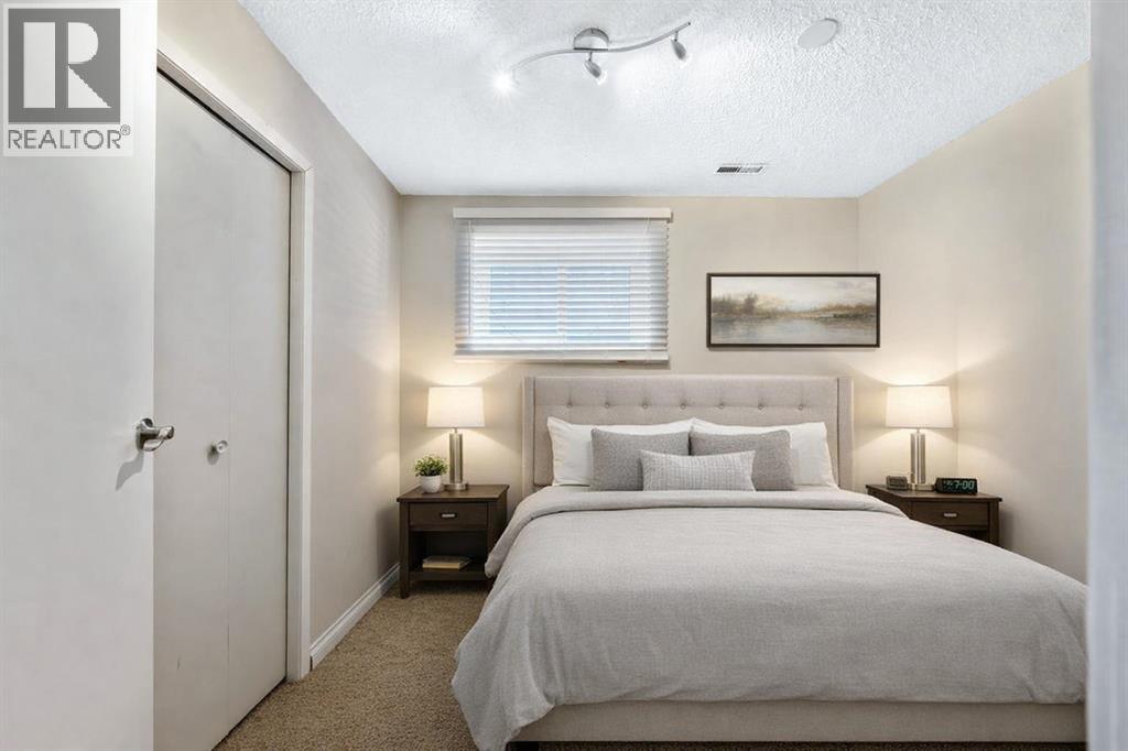 50 Cedarwood Rise SW, Calgary, Alberta  T2W 3H9 - Photo 22 - A2297078