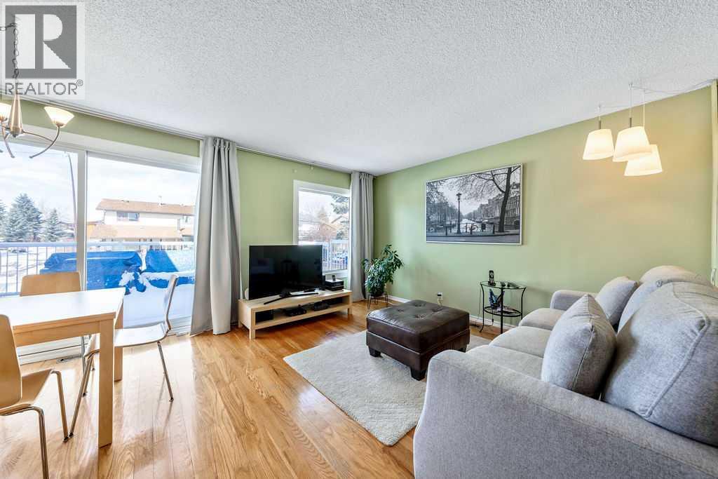 50 Cedarwood Rise SW, Calgary, Alberta  T2W 3H9 - Photo 4 - A2297078