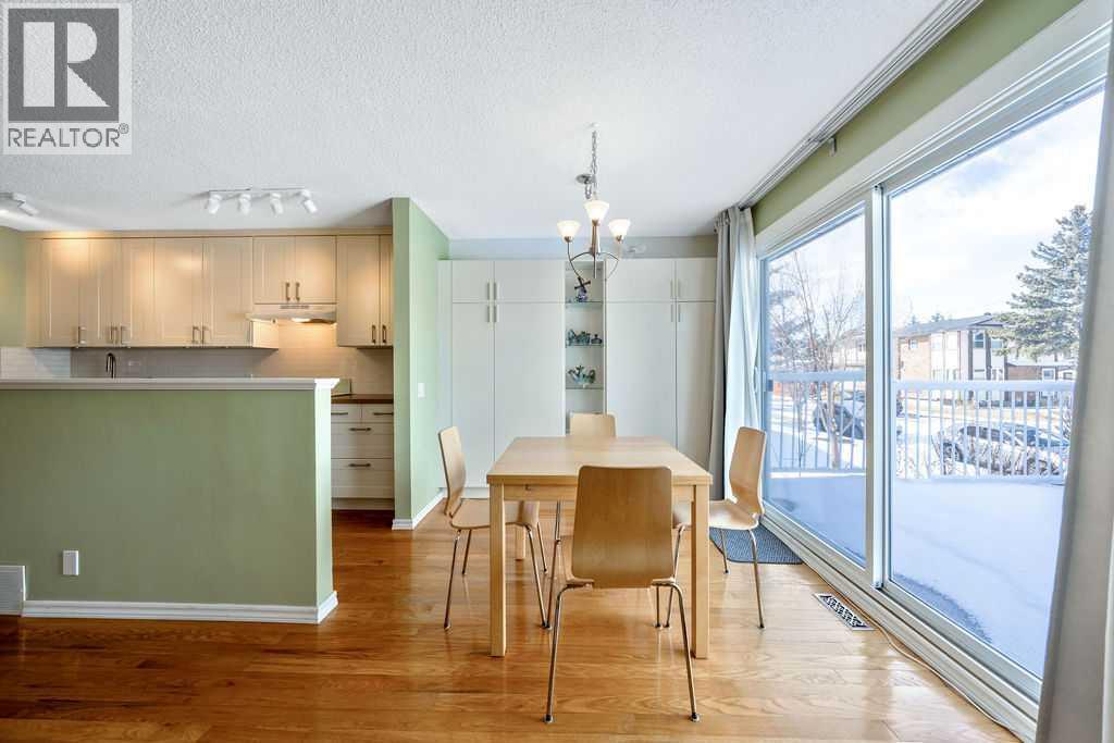 50 Cedarwood Rise SW, Calgary, Alberta  T2W 3H9 - Photo 7 - A2297078