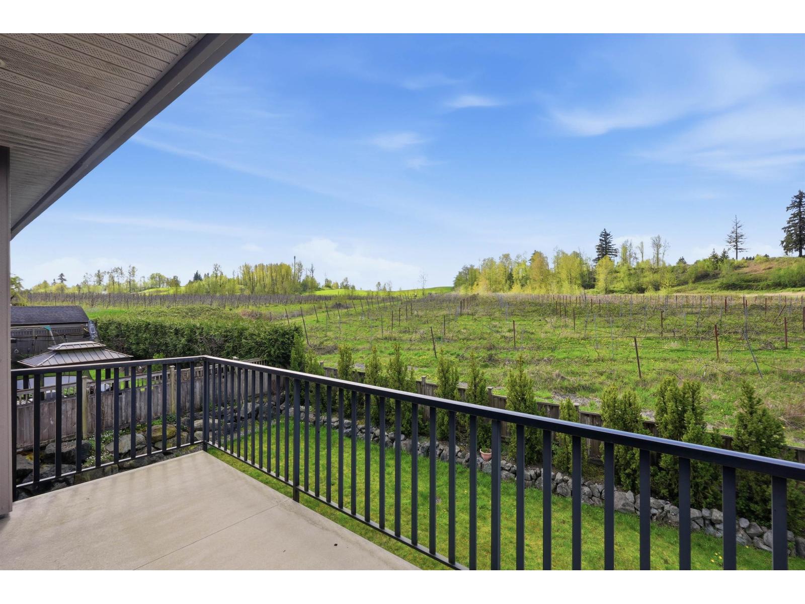 2203 Riesling Drive, Abbotsford, British Columbia  V4X 0A6 - Photo 32 - R3112048