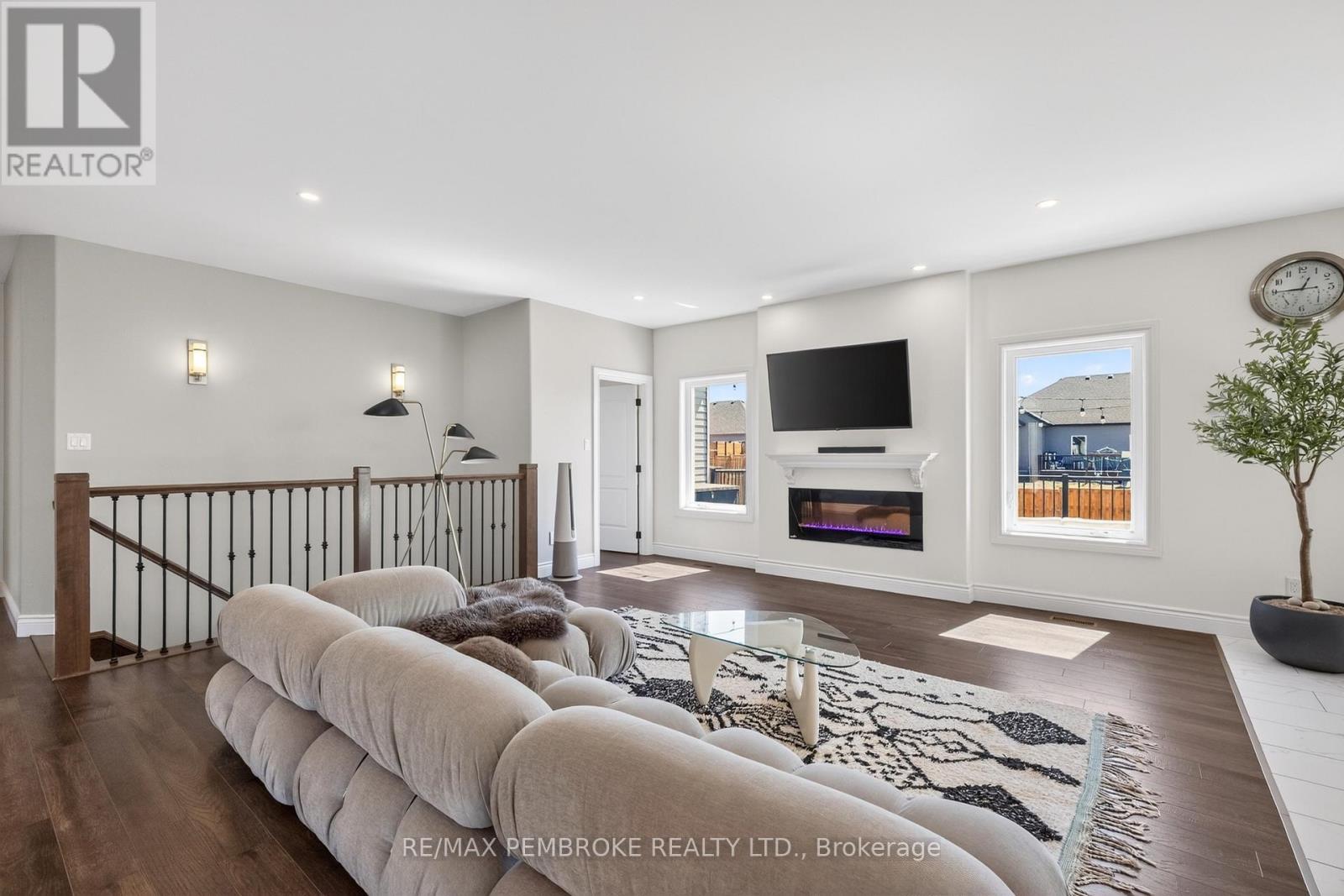 6 Nile Street, Petawawa, Ontario  K8H 0E7 - Photo 24 - X13026518