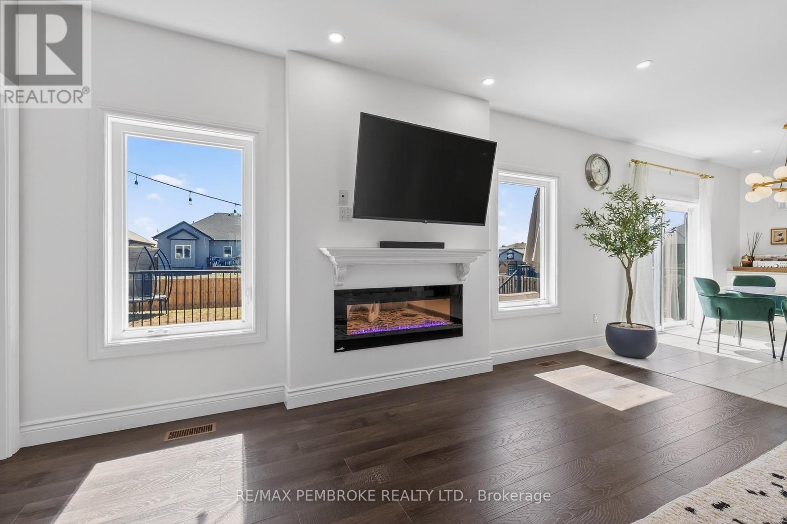 6 Nile Street, Petawawa, Ontario  K8H 0E7 - Photo 34 - X13026518