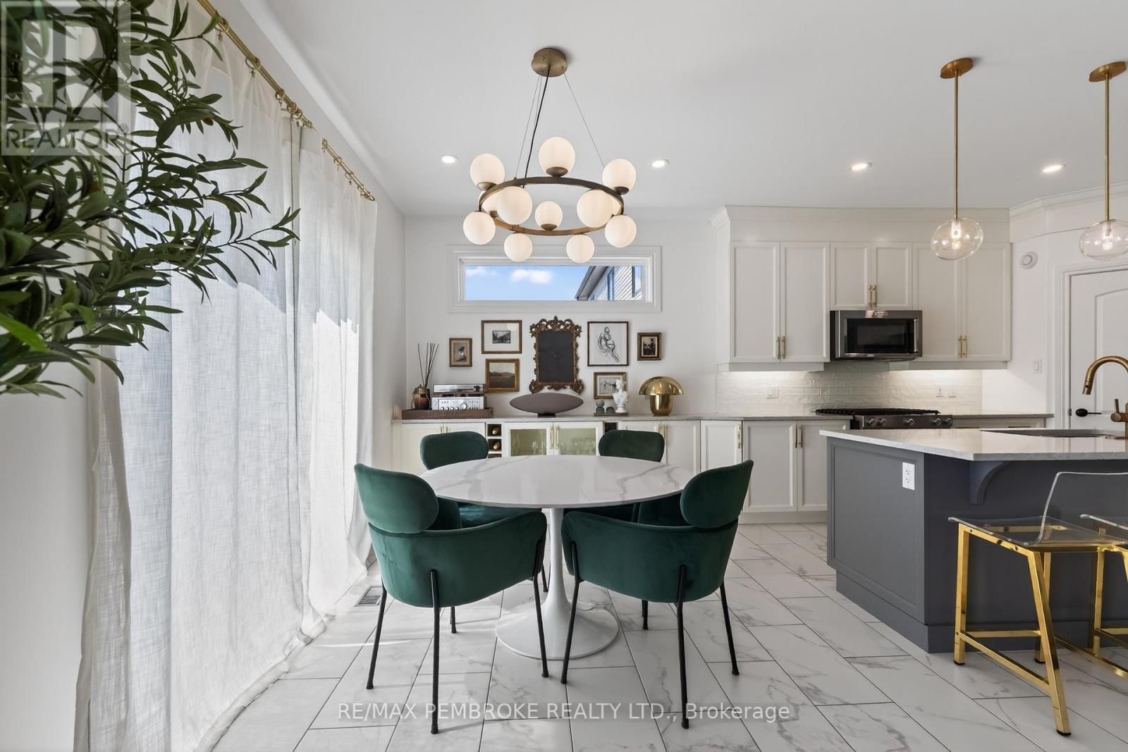 6 Nile Street, Petawawa, Ontario  K8H 0E7 - Photo 6 - X13026518