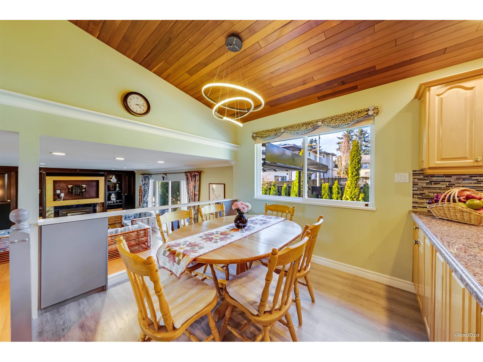 11761 Cascade Drive, Delta, British Columbia  V4E 3C3 - Photo 9 - R3113763