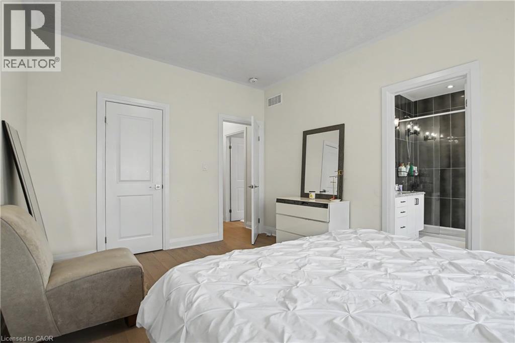 581 Benninger Drive, Kitchener, Ontario  N2E 0H8 - Photo 17 - 40815978