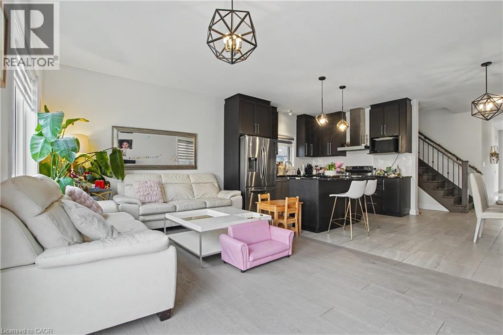 581 Benninger Drive, Kitchener, Ontario  N2E 0H8 - Photo 10 - 40815978