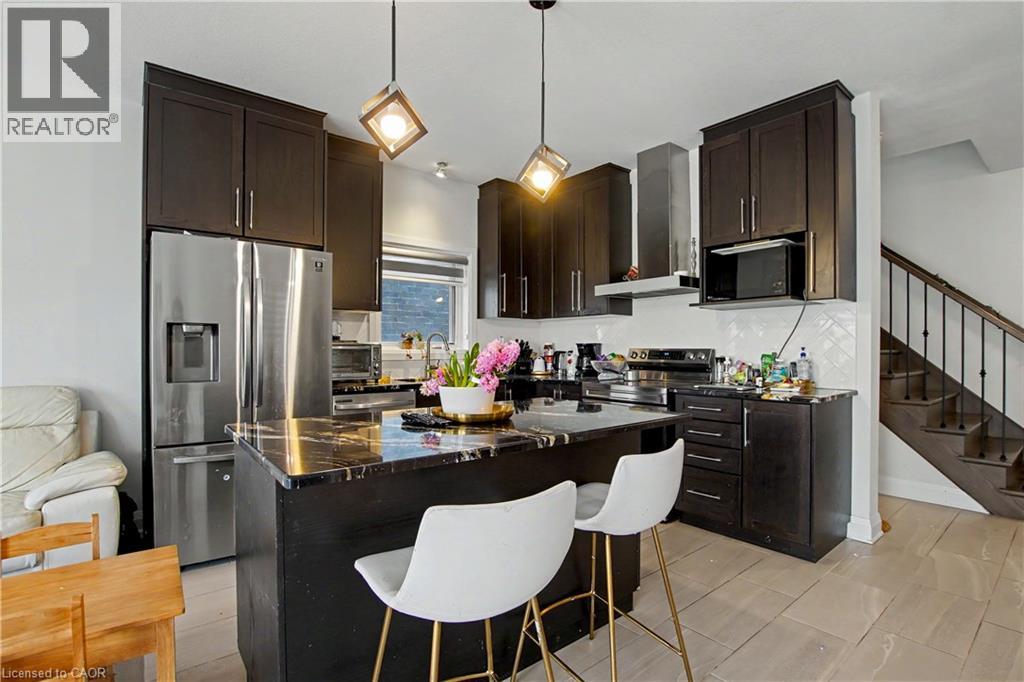 581 Benninger Drive, Kitchener, Ontario  N2E 0H8 - Photo 6 - 40815978