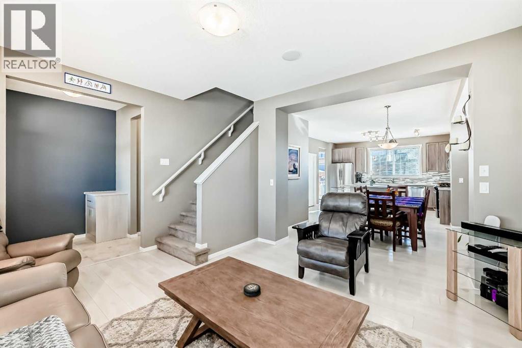 236 Sundown Road, Cochrane, Alberta  T4C 2R3 - Photo 18 - A2302992