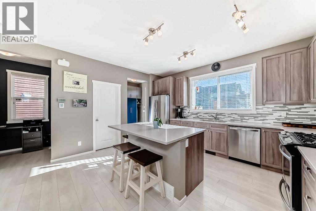 236 Sundown Road, Cochrane, Alberta  T4C 2R3 - Photo 8 - A2302992