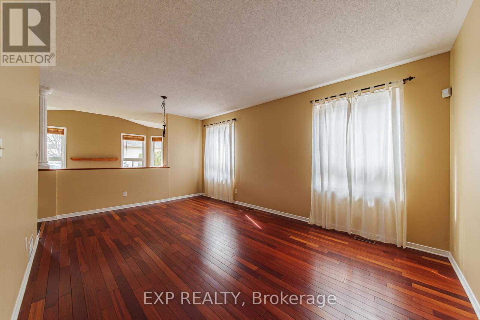 356 West Ridge Drive, Ottawa, Ontario  K2S 2G8 - Photo 5 - X13026546