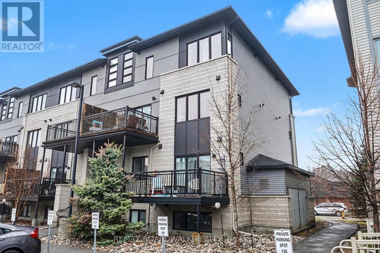 36 - 454 VIA VERONA STREET, Ottawa, Ontario