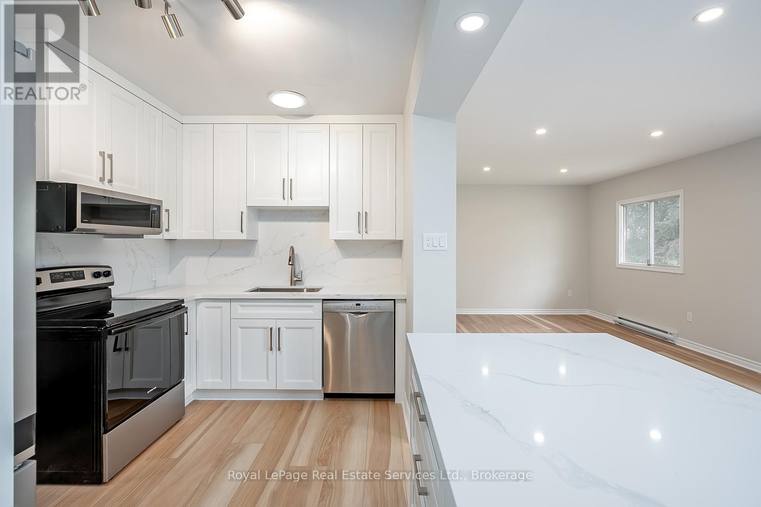 2043 Devon Road, Oakville, Ontario  L6J 2N1 - Photo 22 - W13026482