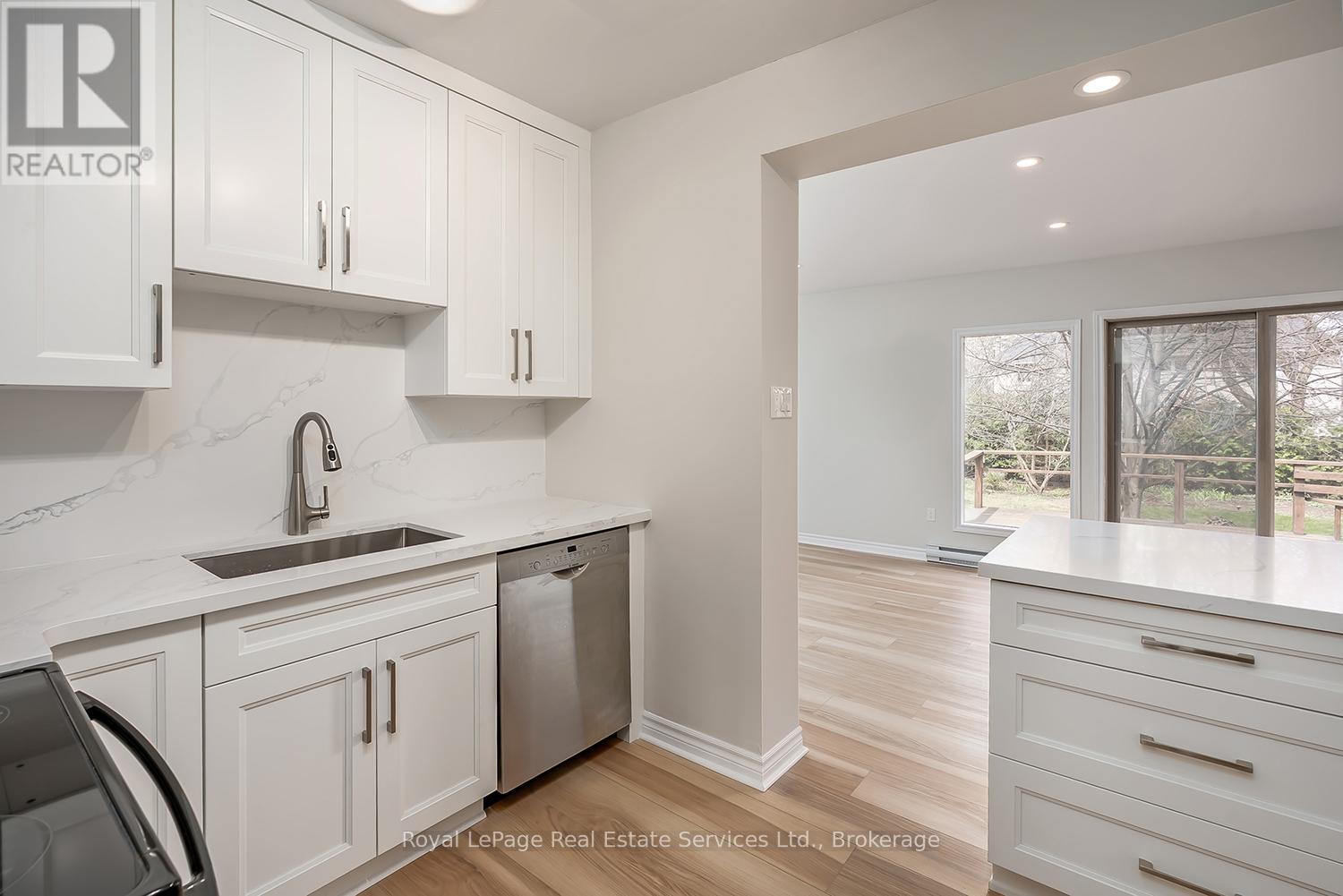 2043 Devon Road, Oakville, Ontario  L6J 2N1 - Photo 24 - W13026482