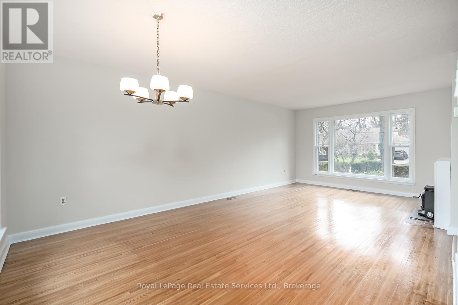 2043 Devon Road, Oakville, Ontario  L6J 2N1 - Photo 6 - W13026482