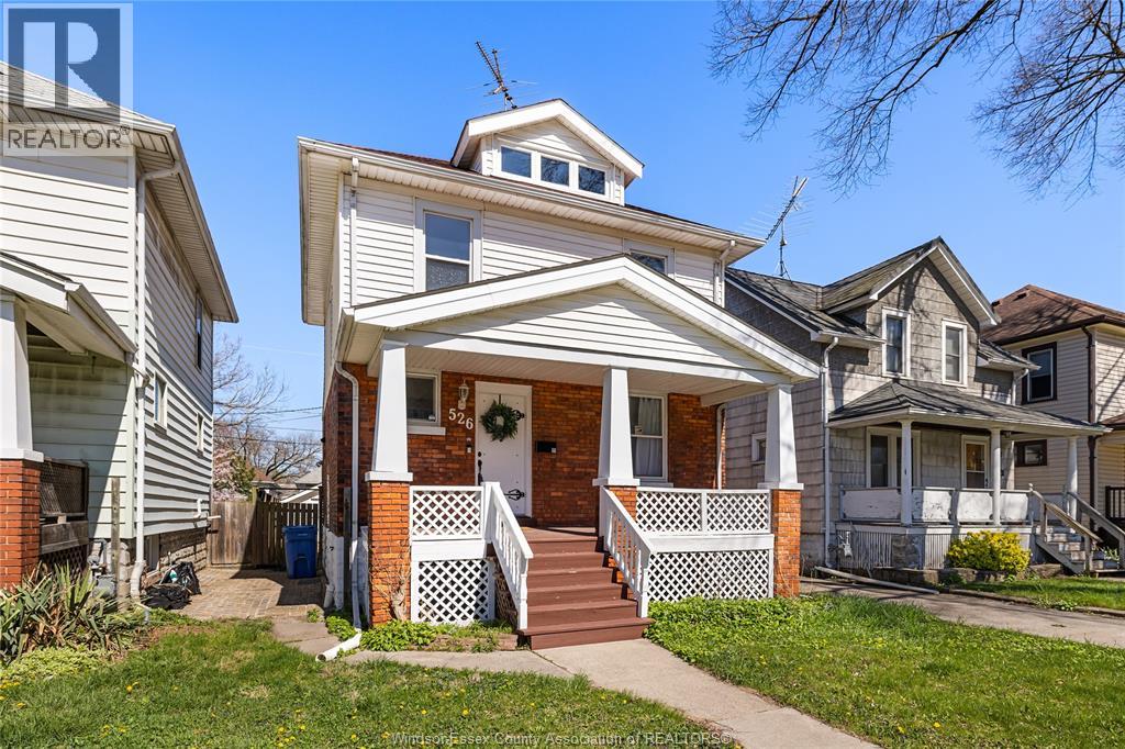 526 Curry, Windsor, Ontario  N9B 2B9 - Photo 2 - 26008668