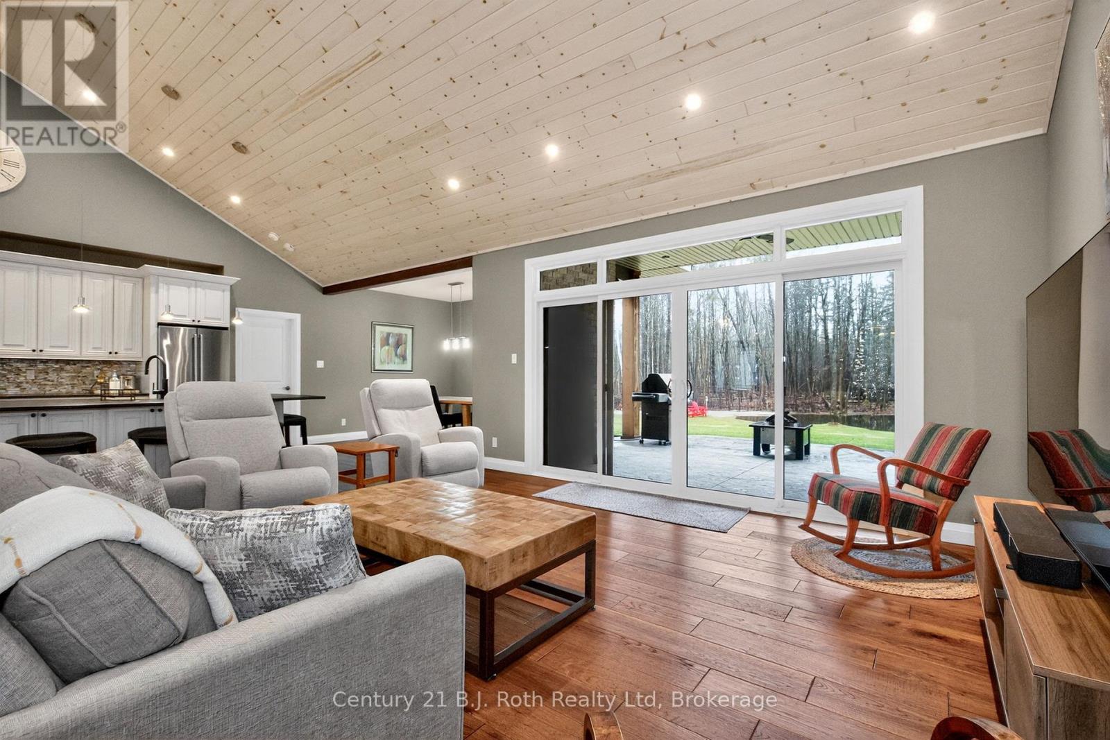 291 8 Concession E, Tiny, Ontario  L0L 2J0 - Photo 14 - S13026430